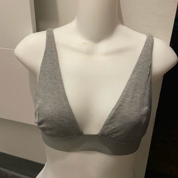 HALARA Other - Halara Brand NWT Women's XS Gray Lounge Triangle Style Bra Bralette